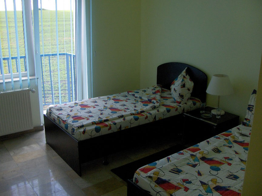 Conditii hotel de 3 stele in caminul de batrani Sfantul Sava Cluj