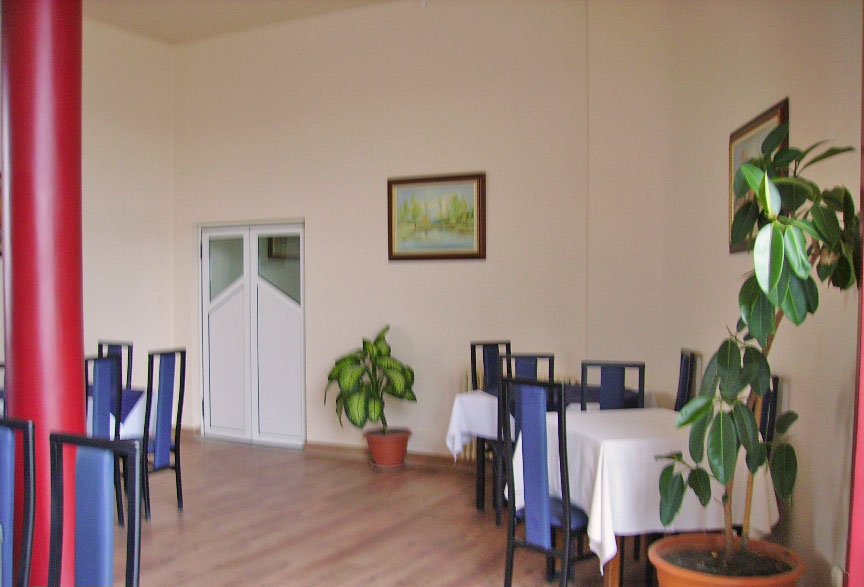 Sala de mese in caminul de batrani Sfantul Sava Cluj
